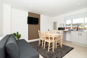 4BR Home-Parking-Near Falkirk & Stirling-Sleeps 6