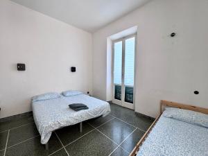 Affittacamere THE SHUTTLE - al porto - fortezza - vicino Prefettura
