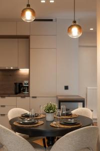 GF Modern 2BR - Kaisariani-Pangrati by TwentyTwo
