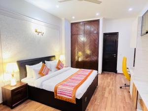 The South Manor Residency Safdarjung Enclave