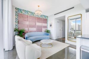 Ocean View Condo - Rooftop Pool & Beach Access