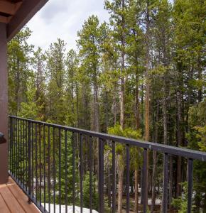 Beaver Village Unit #0721R