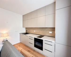 REAL Living by REFA - Modern Haven 508