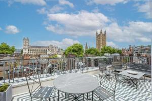 Westminster Apartments by DMONTRIO