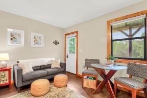 Cypress Paradise - Guest House