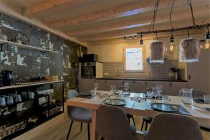 Somptueux chalet de 130 m², exposé plein sud, vue sur les montagnes.