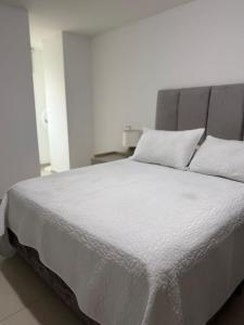 apartamento amoblado sotomayor
