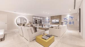 VACATION MARBELLA I Villa Almost Heaven, Private Heated Pool, Prime Location Golf Valley, Minutes to Puerto Banus, Hot Tub, GYM, World-Class Dining