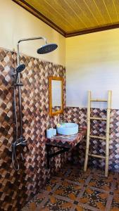 Mantra Guesthouse Sidemen