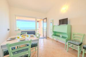 Sea Sunset Escape - Ocean View Veranda