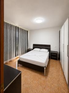 Lovely Apartment inside a quiet Compound Golem
