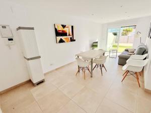 Tierra Marina 04 A4 by homeprive