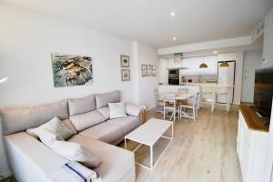 Marina Real 83 by homeprive
