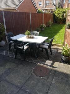 Miller House in Great location - Sleeps 14! Perfect for contractors