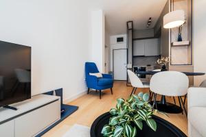 Twin Towers By In Property