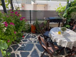 PLAYA ALMARDA,PISCINA,2 TERRAZAS,WIFI,PARKING,BBQ,TRANQUILo