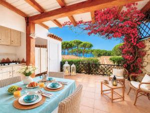 Lovely House 300 m from the Beach