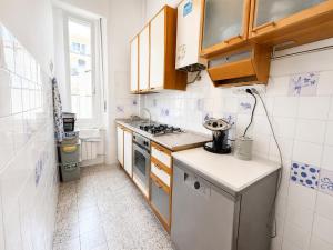 In centro sul mare - 2 camere e balcone - 5 posti letto