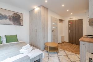 Gliwice Royal Studio 65 by BookingHost