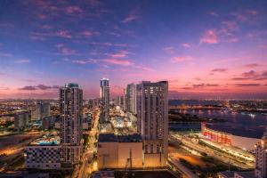 RS Suites - 501 First Residences