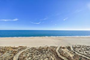 Extraordinary Oceanfront Escape - Unit 809
