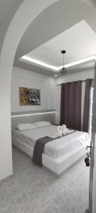 Saris rooms