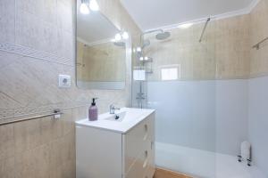 T1 Condominio do Mar by Seewest