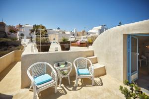 318 Oia Villa