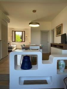 Panoramic modern apartment on Lake Maggiore Casa Mimì