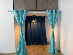 Elites Escape Stay