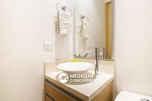 Luxury 3 Bedroom Apartment in Provenza
