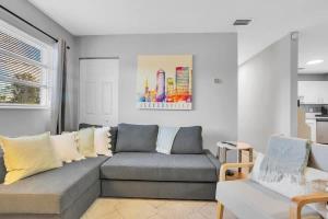 SMV Cute Jacksonville Bungalow Central