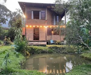 Chalé na mata, prox de cachoeira e praias