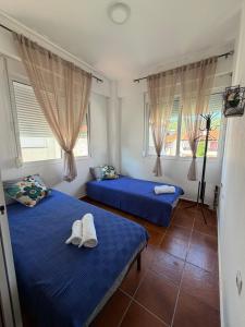 Sea Lavie Apartment -180m Beach - Starlink WiFI - Balcony - 2 Bedrooms