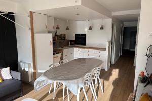 Kerabus apartment near the sea and city center
