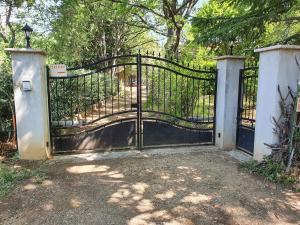 AUPS 43 m2 apartment Ground floor of villa