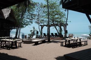 UNÚ Beach Hotel