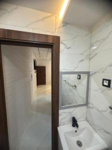 Deluxe apartamento en martil a 2 minutos de la playa