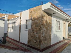 Villa Charme & Jardin à Fnideq, Proche Plage & Ceuta