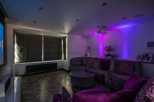 73 East Parade Cherry Tree Apt · Modern 3-bed Duplex Apt in York with 75 inch TV - Pass The Keys