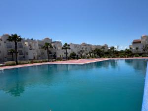 Marina Pool View Apartment