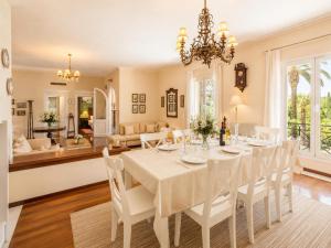 Villa Golden Tiara Large Private Pool AC WiFi
