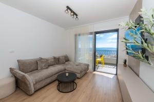Apartment Vana with sea view