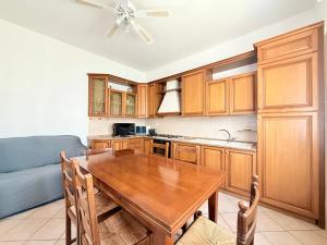 SE238 - Marotta, quadrilocale con corte privata