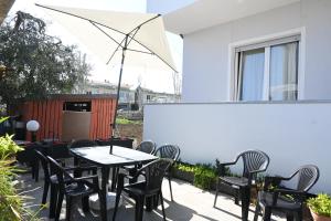 SE238 - Marotta, quadrilocale con corte privata