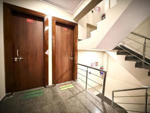 Hans Residency