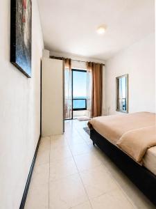 The Aspect - Sea View 14