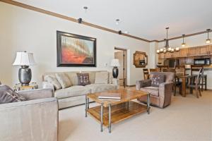 Borders Lodge U207 2BD Beaver Creek Ski-In, Ski-Out Condo