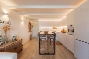 First Line with Pool, Ideal for Families