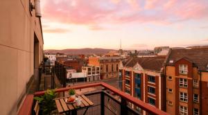 Luxury Belfast City Centre Apartment with Views